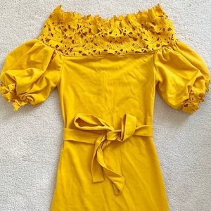 OFF SHOULDER BELTED MIDI DRESS